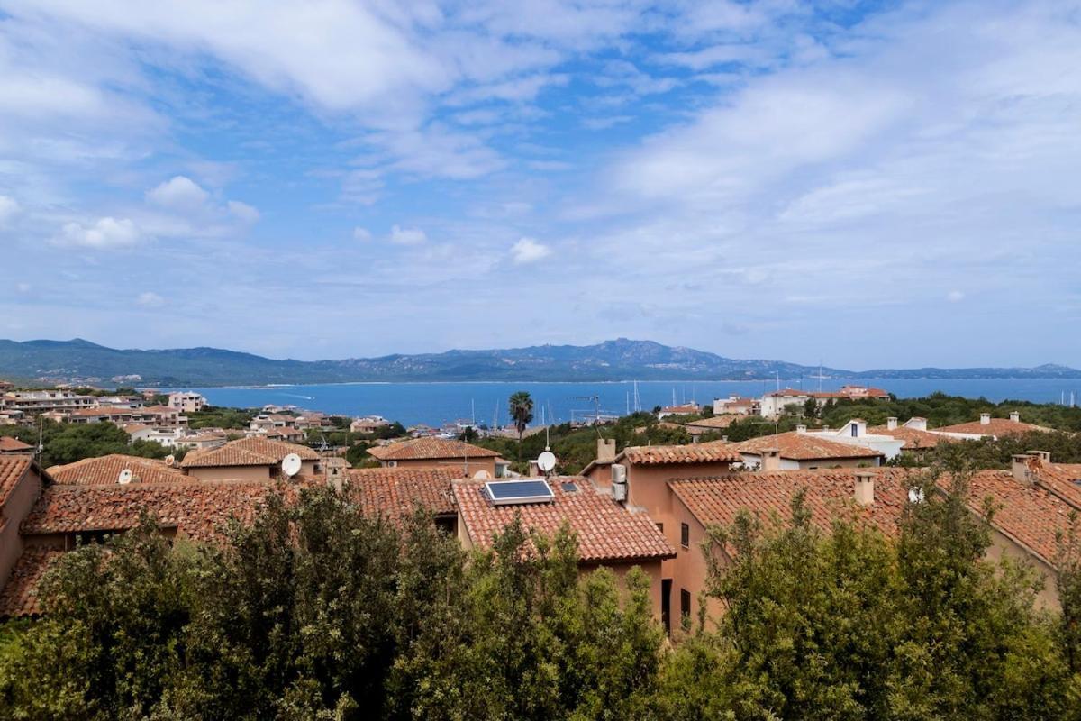 Seaview Breakfast Villa Porto Rotondo Exterior photo